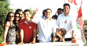 Zé Inácio (PT) e Lideranças políticas em carreta percorreu as principais ruas do município de Bequimão.  