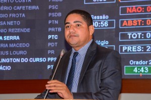 Deputado Zé Inácio destaca as constantes ameaças que os funcionários do Ibama estão sofrendo. 