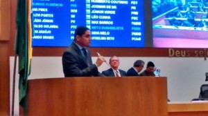 Deputado Zé Inácio defende criação de frente parlamentar da Refinaria Premium.