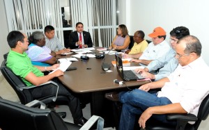 Zé Inácio recebe membros das Centrais Sindicais no gabinete para discutir piso salaria da categoria.  